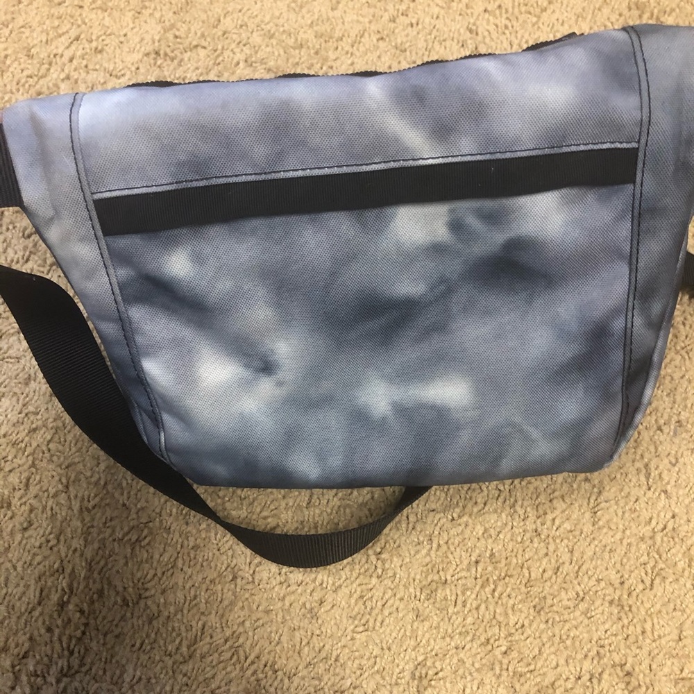 lululemon athletica Black and Gray Shoulder Bag - Picture 5 of 8